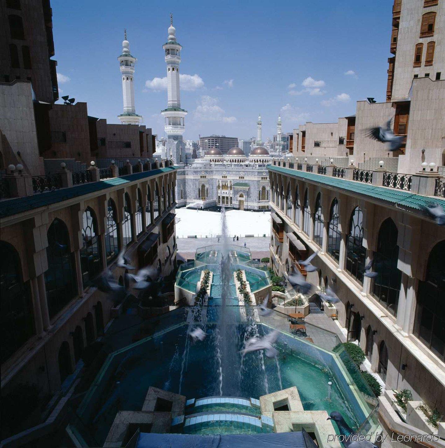 อุมเราะห์อัลอันซอร พักโรงแรมติดมัสยิดฮะรอม   มักกะห์พักที่ Makkah Hilton มาดีนะห์พักที่ Al-Ansar Golden Hotel